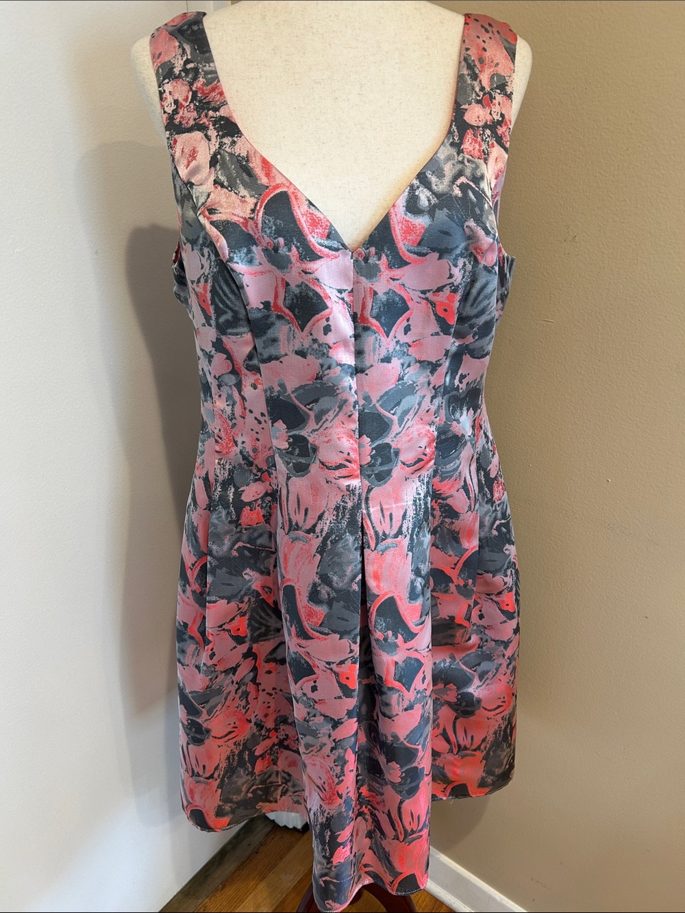 Adrianna Papell Pink and Gray Floral V-Neck Mini Dress